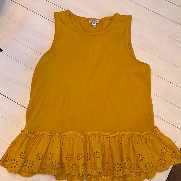 J. Crew Tops - Xtra small cute J Crew tank.🌟